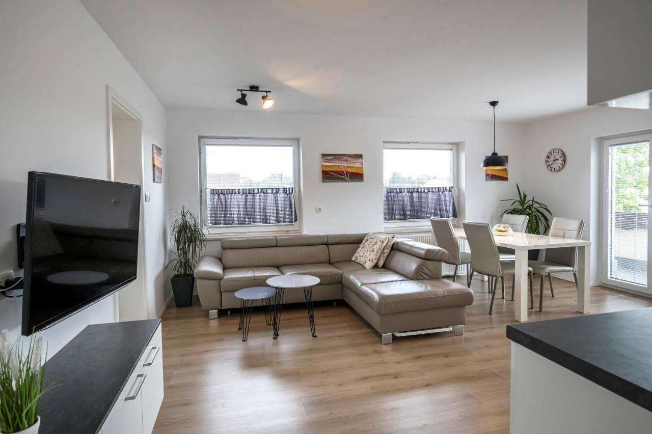 Apartments Vila Apolonia Ljubljana Luaran gambar