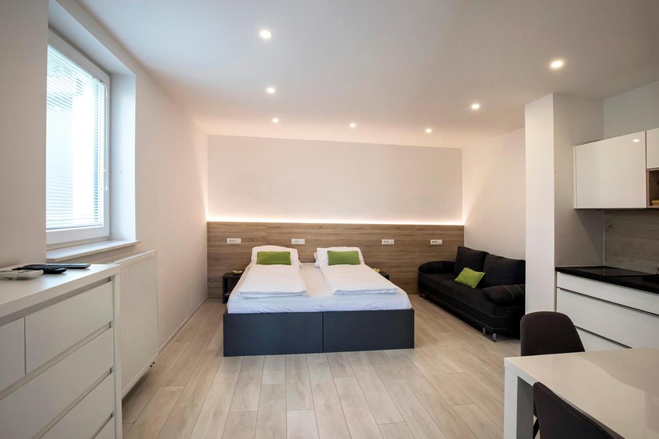 Apartments Vila Apolonia Ljubljana Luaran gambar