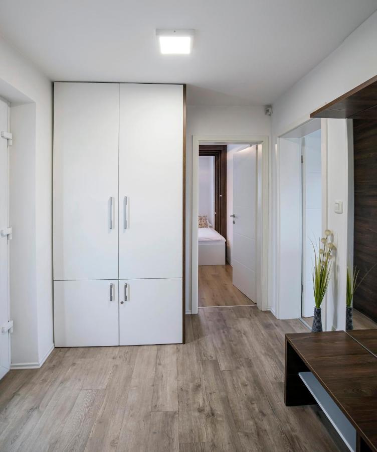 Apartments Vila Apolonia Ljubljana Luaran gambar